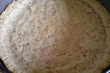 Открытый пирог с брынзой, тимьяном  и помидорками-черри/киш/: шаг 4