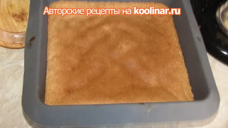 Пирог с сырной начинкой и клубникой: шаг 3