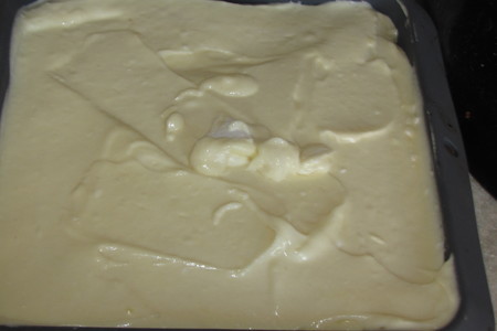 Пирог с сырной начинкой и клубникой: шаг 5