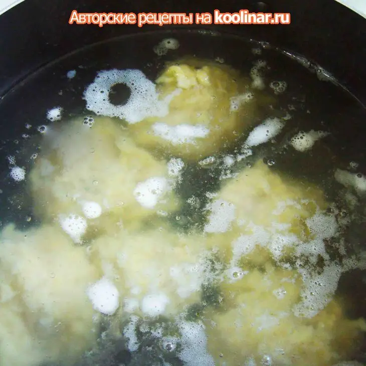 Кнедлики из сырого картофеля с начинкой.: шаг 4