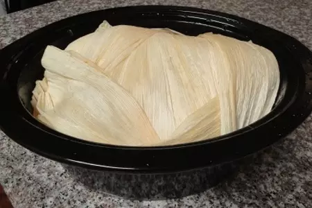 Мясо в листьях кукурузных початков: шаг 4