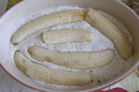Нежный творожно-маково-банановый пирог .: шаг 3