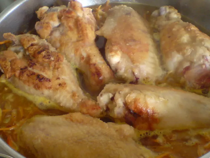 Индейка в пряном сметанном соусе с овощами: шаг 4