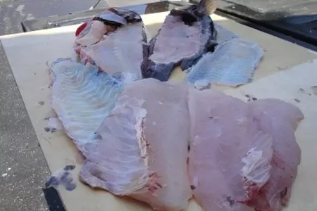Жареный попугай под чесночным соусом с кинзой: шаг 3