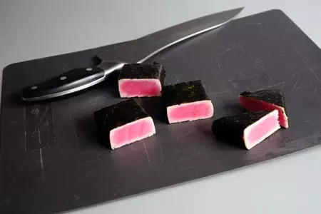 Мини-стейки из тунца в листьях нори.: шаг 13