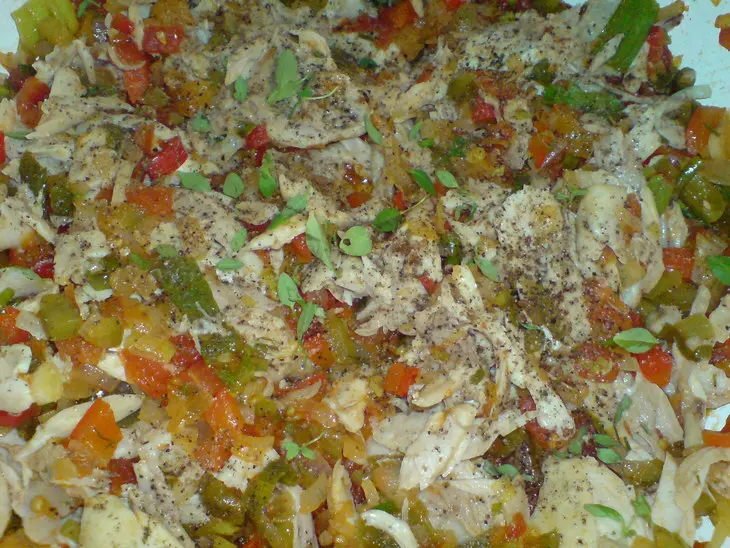 Провинциальный  порционный пирог с курицей и овощами: шаг 2