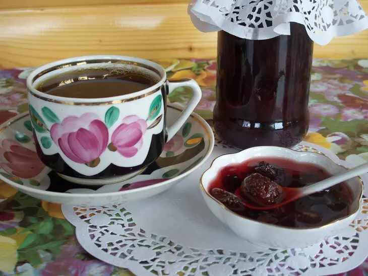 Варенье из клубники + бонус клубничный ликер: шаг 3