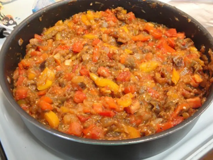 Баклажаны с перцем и помидорами: шаг 7