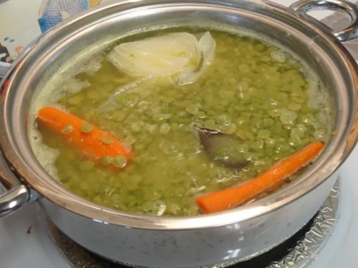 Ветчина с гороховым пудингом и соусом с кинзой: шаг 2