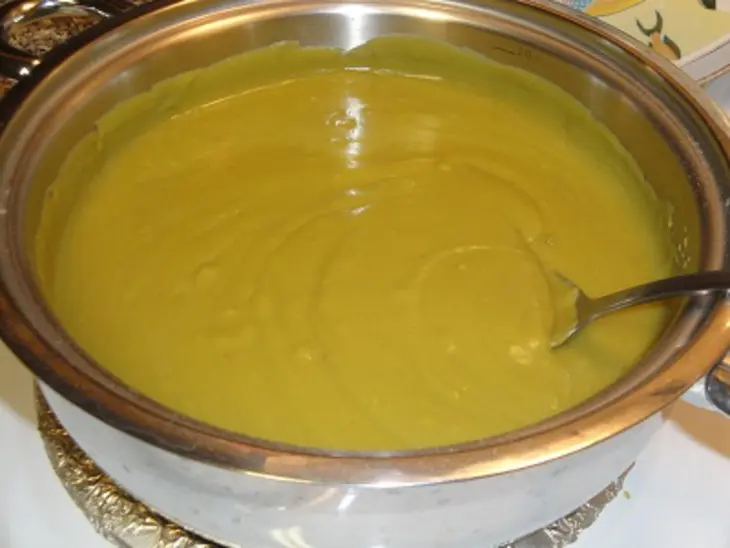 Ветчина с гороховым пудингом и соусом с кинзой: шаг 4