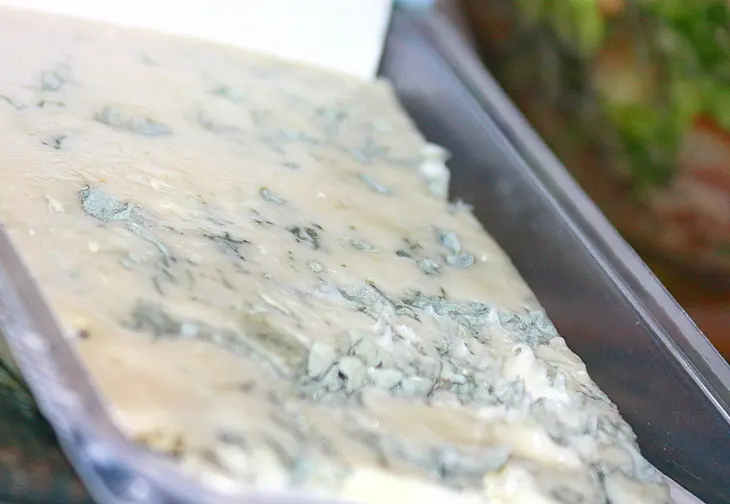 Салат французский с беконом и горзонзолой: шаг 3