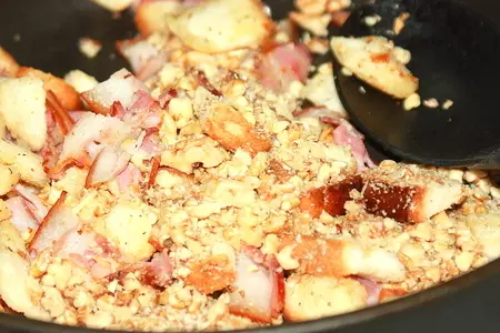 Салат французский с беконом и горзонзолой: шаг 4