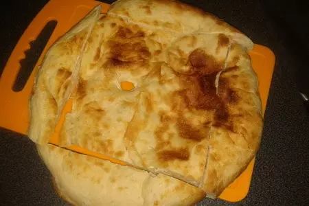 Хот-дог с колбаской барбекю, хрустящим луком и овощами: шаг 5