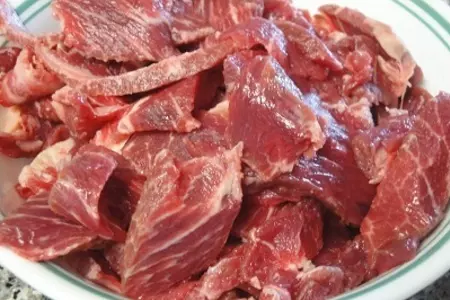 Картофель с мясом: шаг 1