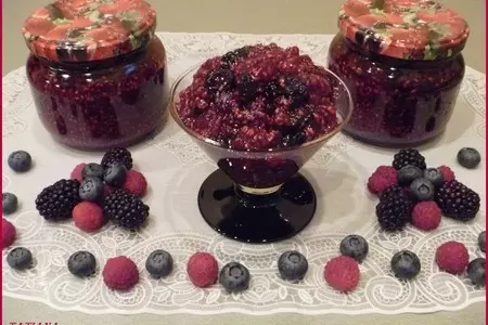 Варенье из малины с голубикой и ежевикой: шаг 5