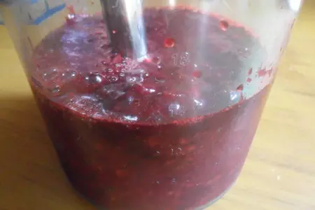 Ягодное сорбе с йогуртом и мёдом: шаг 1