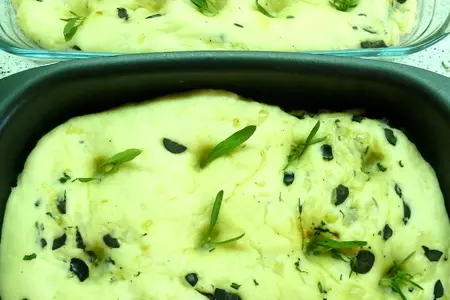 Фокачча с маслинами и розмарином: шаг 12