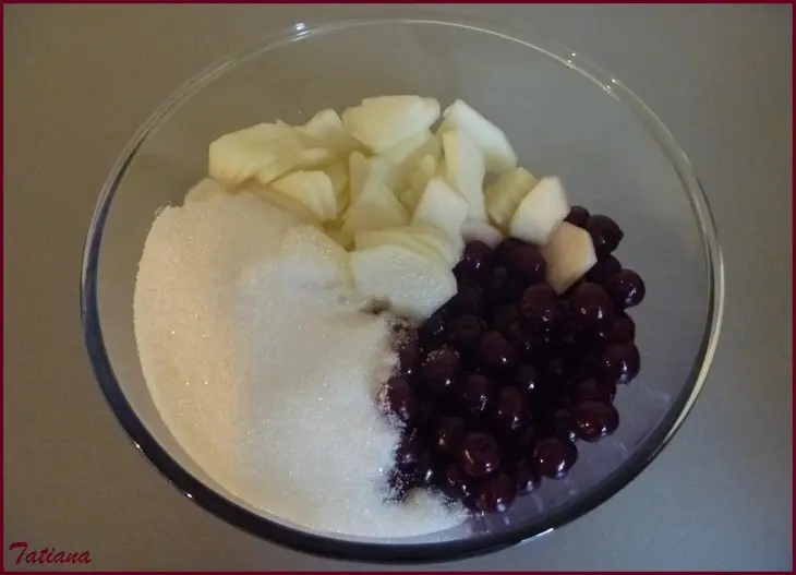 Варенье из вишни с дыней + вишня сушеная: шаг 2