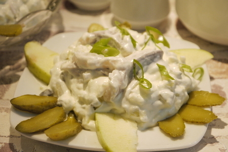Селедочный салат по рецепту немецких хозяек: шаг 8