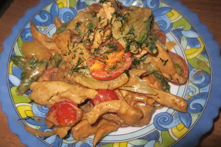 Куриная грудка с овощами и сливками: шаг 6