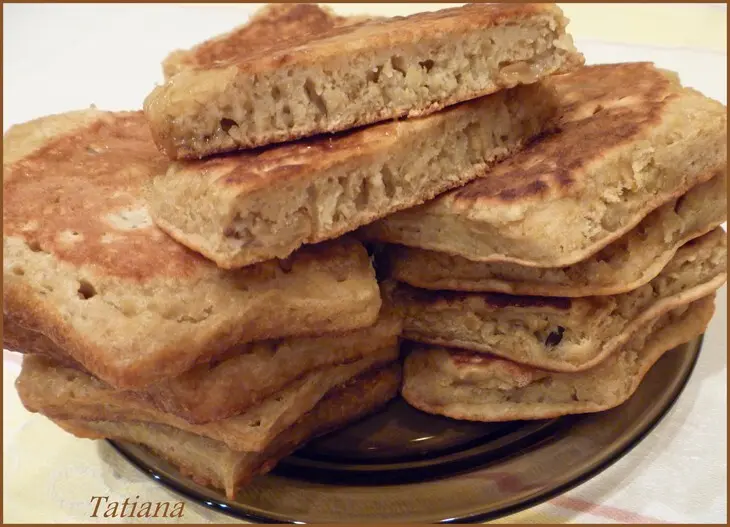 Оладьи овсяные на сыворотке с изюмом: шаг 9