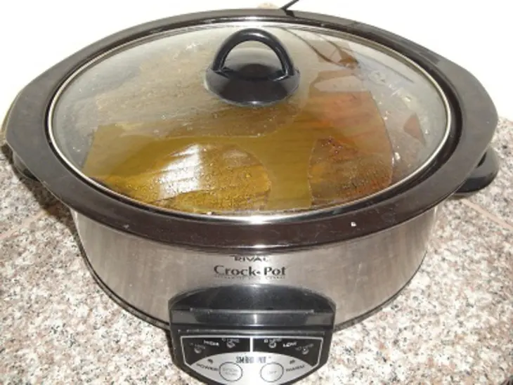 Кусок мяса в банановых листьях: шаг 4