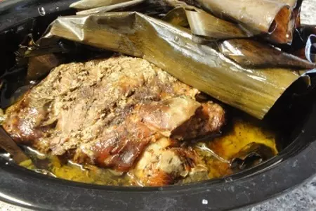 Кусок мяса в банановых листьях: шаг 5