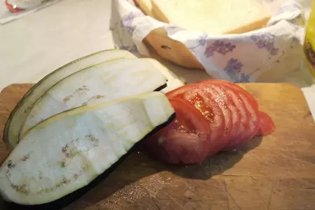 Теплые бутерброды а ля капрезе (легкий завтрак в итальянском стиле за несколько минут): шаг 2