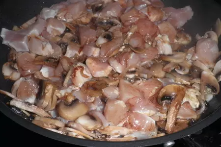 Закусочные рулетики с курицей в лаваше: шаг 5