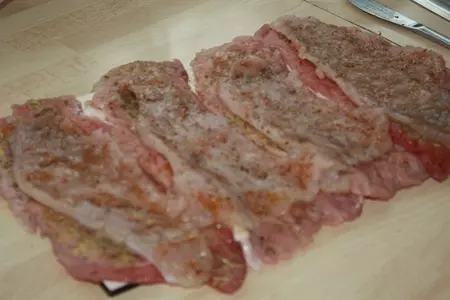 Мясные рулеты на пару: как свинушка с индюшкой подружились: шаг 4