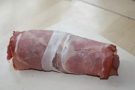 Мясные рулеты на пару: как свинушка с индюшкой подружились: шаг 7