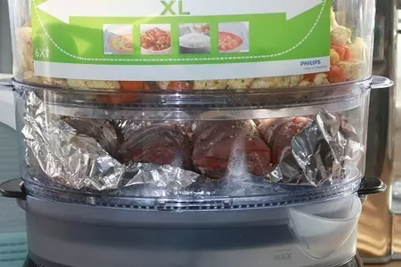 Мясные рулеты на пару: как свинушка с индюшкой подружились: шаг 8