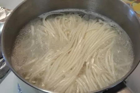 Вермишелевый суп с мясом,тофу и грибами: шаг 4