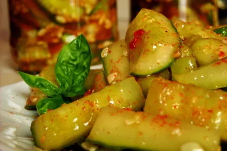 Кисло-сладкие огурцы с кунжутом (заготовка на зиму): шаг 5