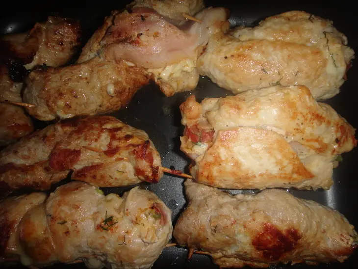 Свинные рулетики с обалденным соусом: шаг 8