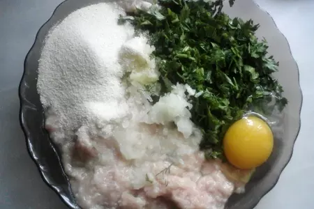 Шарики куриные ароматные в золотистой корочке: шаг 4