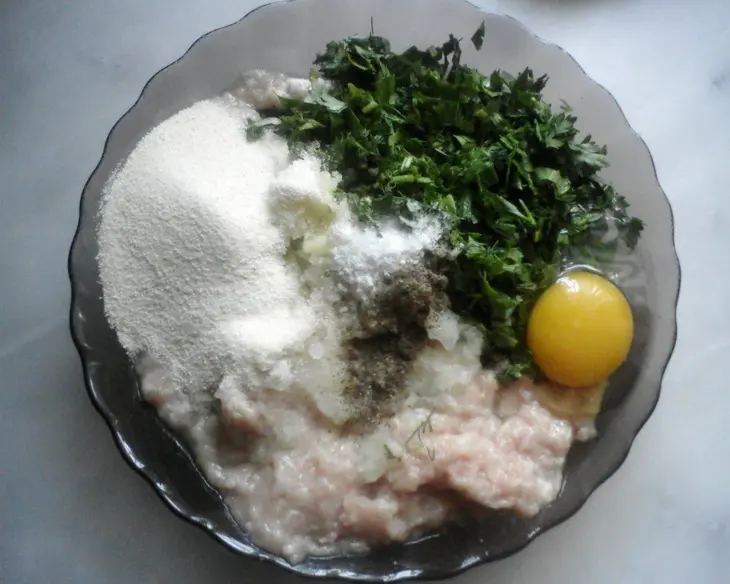 Шарики куриные ароматные в золотистой корочке: шаг 5