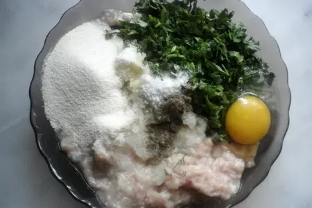 Шарики куриные ароматные в золотистой корочке: шаг 5