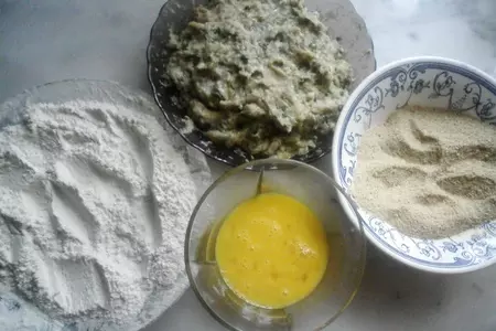 Шарики куриные ароматные в золотистой корочке: шаг 7