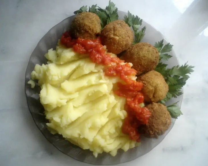 Шарики куриные ароматные в золотистой корочке: шаг 13