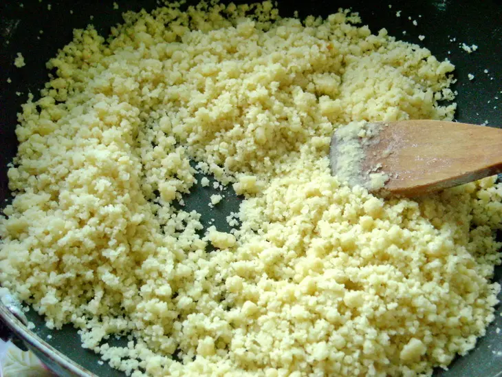 Пирог со сливами под миндальной корочкой: шаг 7