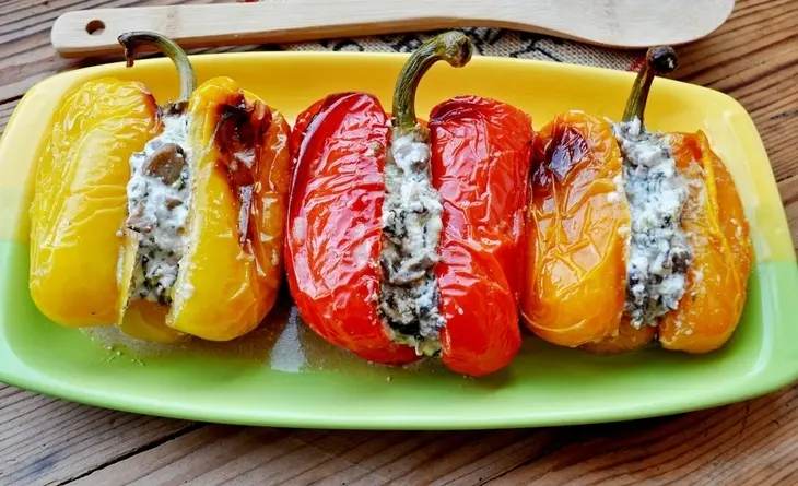 Запечённый перец,фаршированный вешенками и сыром.(дуэль): шаг 9