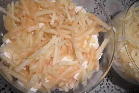 Салат "веточка еловая": шаг 3