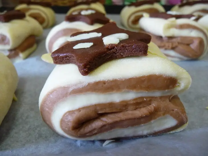 Cocoa marble cookie bread или "мраморные" булочки: шаг 6