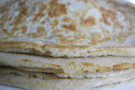 Блинчики с черемуховым ароматом и фруктовой начинкой (дуэль): шаг 4