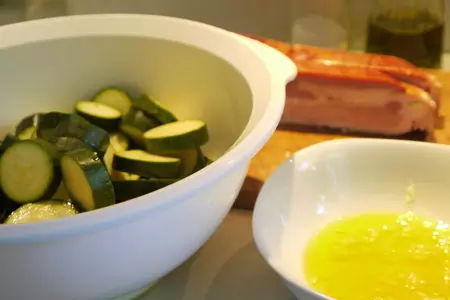 Шашлычки из цукини с грудинкой: шаг 2