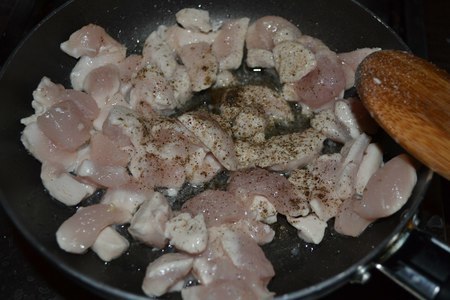 Макароны с куриным филе и сырным соусом с паприкой: шаг 5