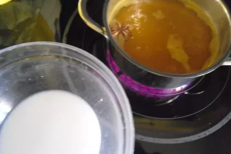 Башенки из печенья, сливочного крема и маракуйевого соуса "pour tous mes amis!": шаг 15
