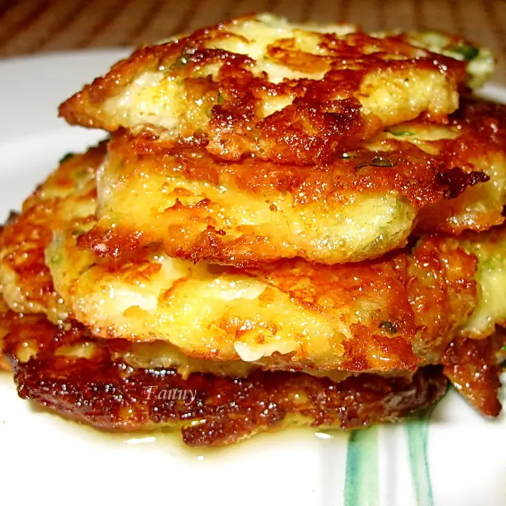 Оладьи с цуккини и моцареллой (fritelle di zucchine e moccarella): шаг 5