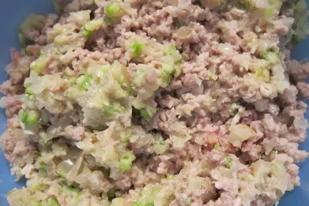 Пирожки-чебуреки с мясом и кабачком: шаг 5